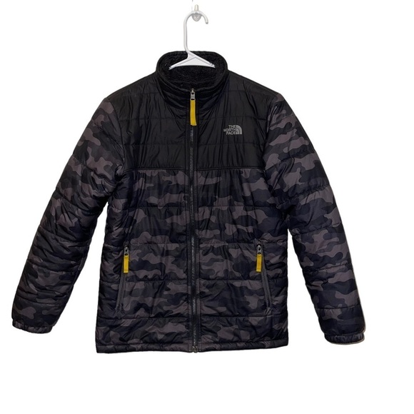 The North Face Reversible Jacket Size M - Picture 1 of 9